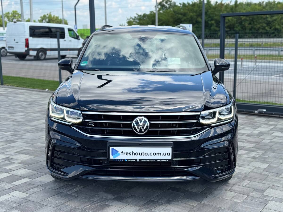 Volkswagen Tiguan Allspace 2022 (Фольксваген Тігуан Оллспейс) — фото 2 з 5