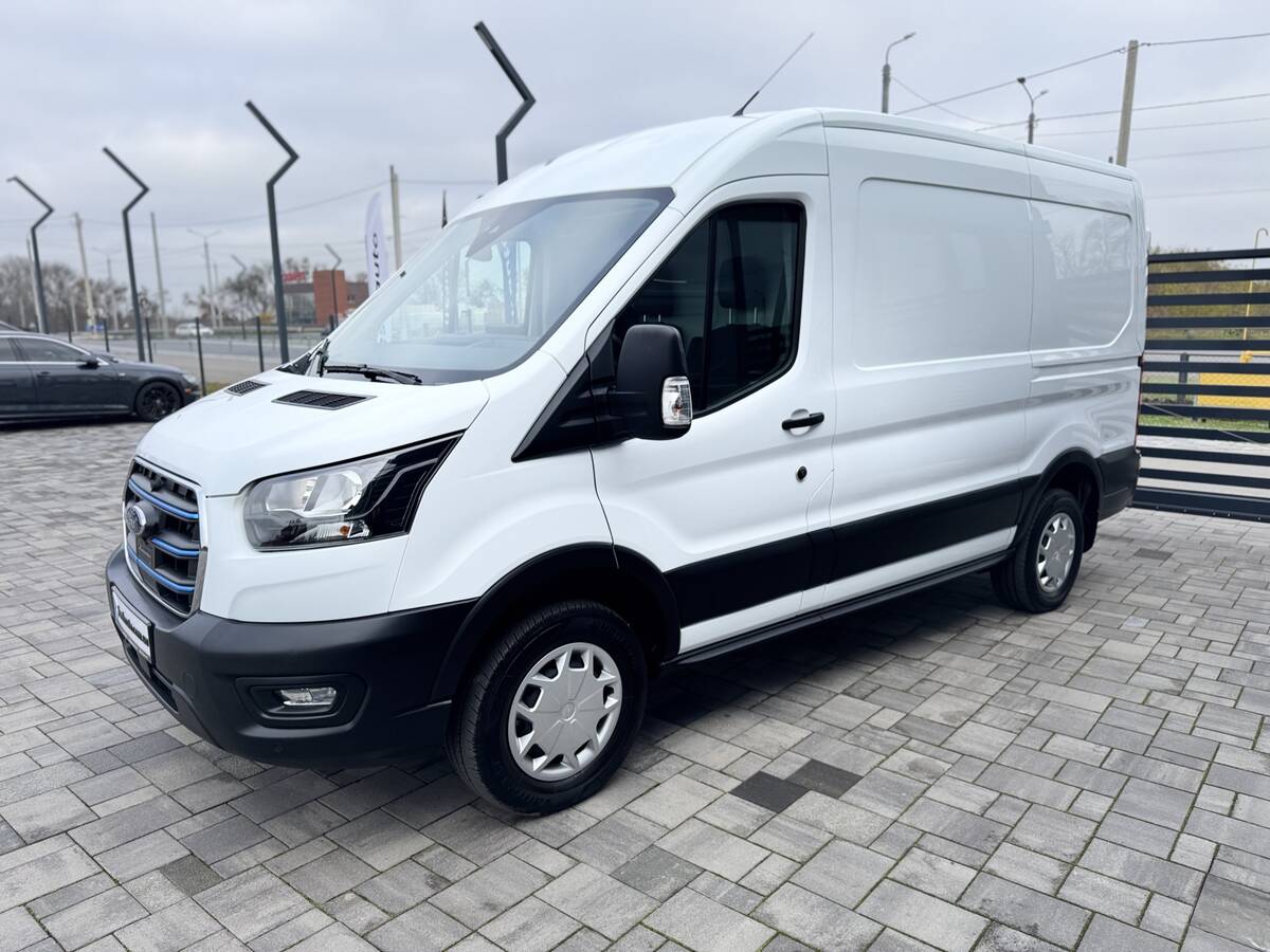 Ford E – Transit 2023 - Привід: Передній 