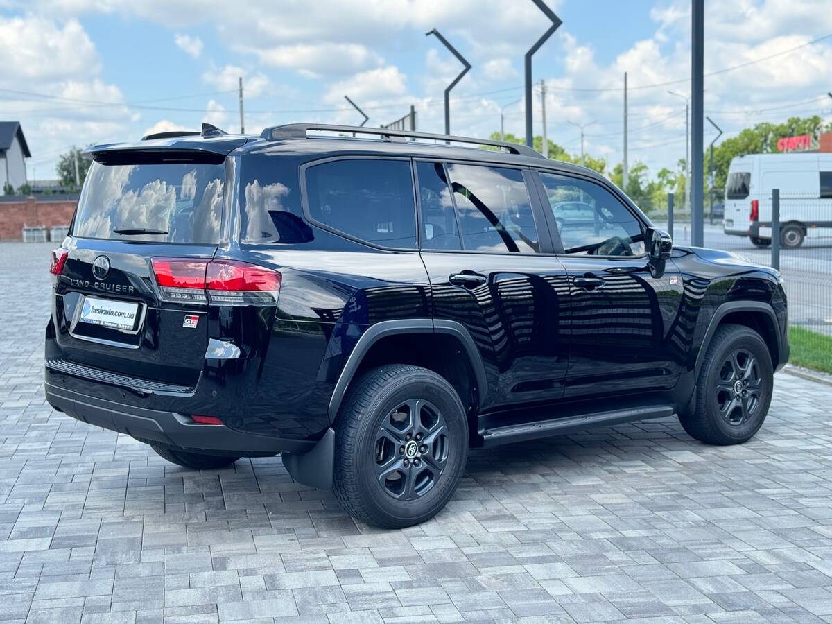 Toyota Land Cruiser 2023