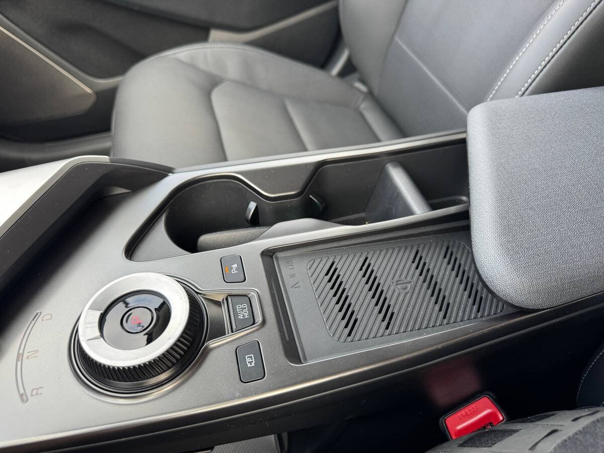 Kia EV6 2023 - Кількість місць: 5 