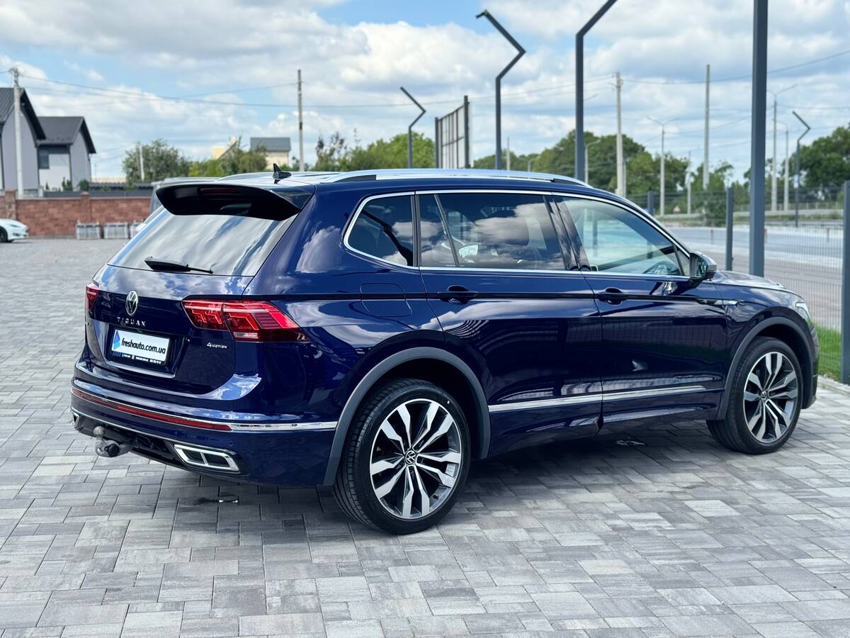 Volkswagen Tiguan Allspace 2023 (Фольксваген Тігуан Оллспейс) — фото 3 з 5