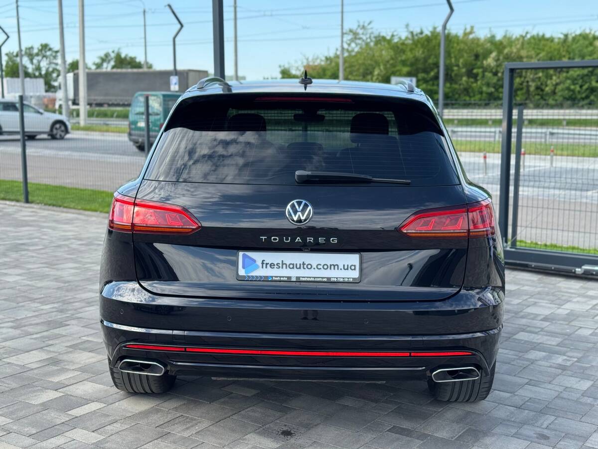 Volkswagen Touareg 2020 - Transmission: Automatic 