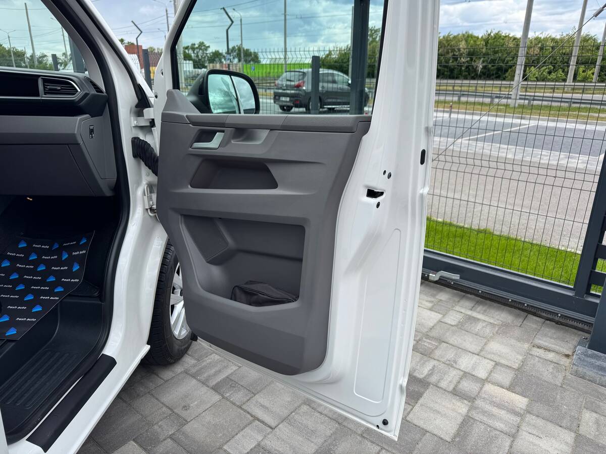 Volkswagen Transporter 2022 - fresh auto