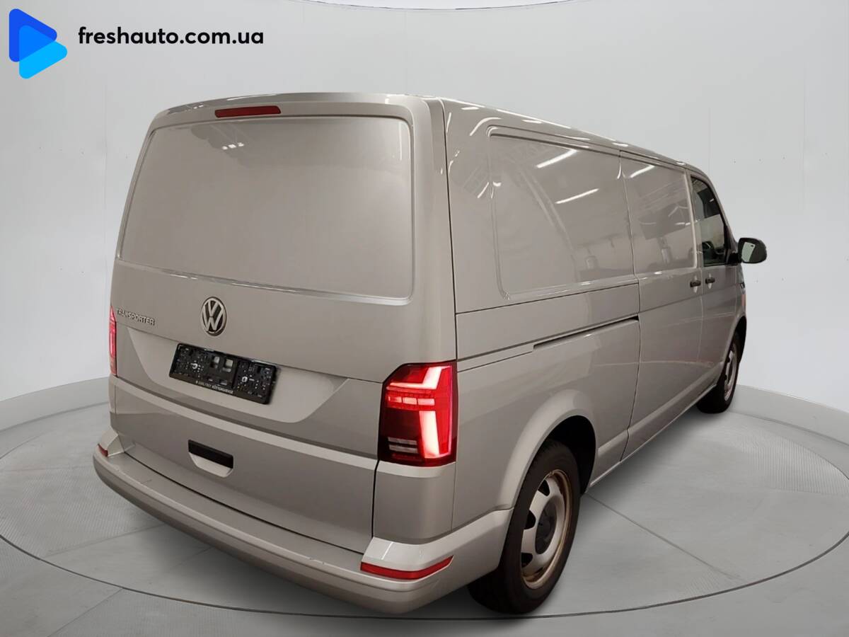 Volkswagen Transporter 2023 - Комплектація: LONG 