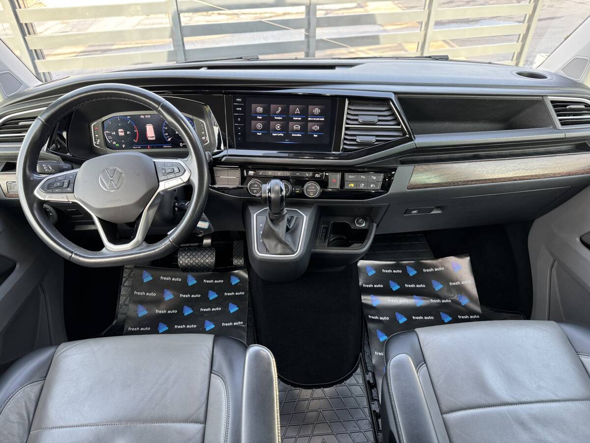 Volkswagen Caravelle 2021 - Тип кузова: Мінівен 