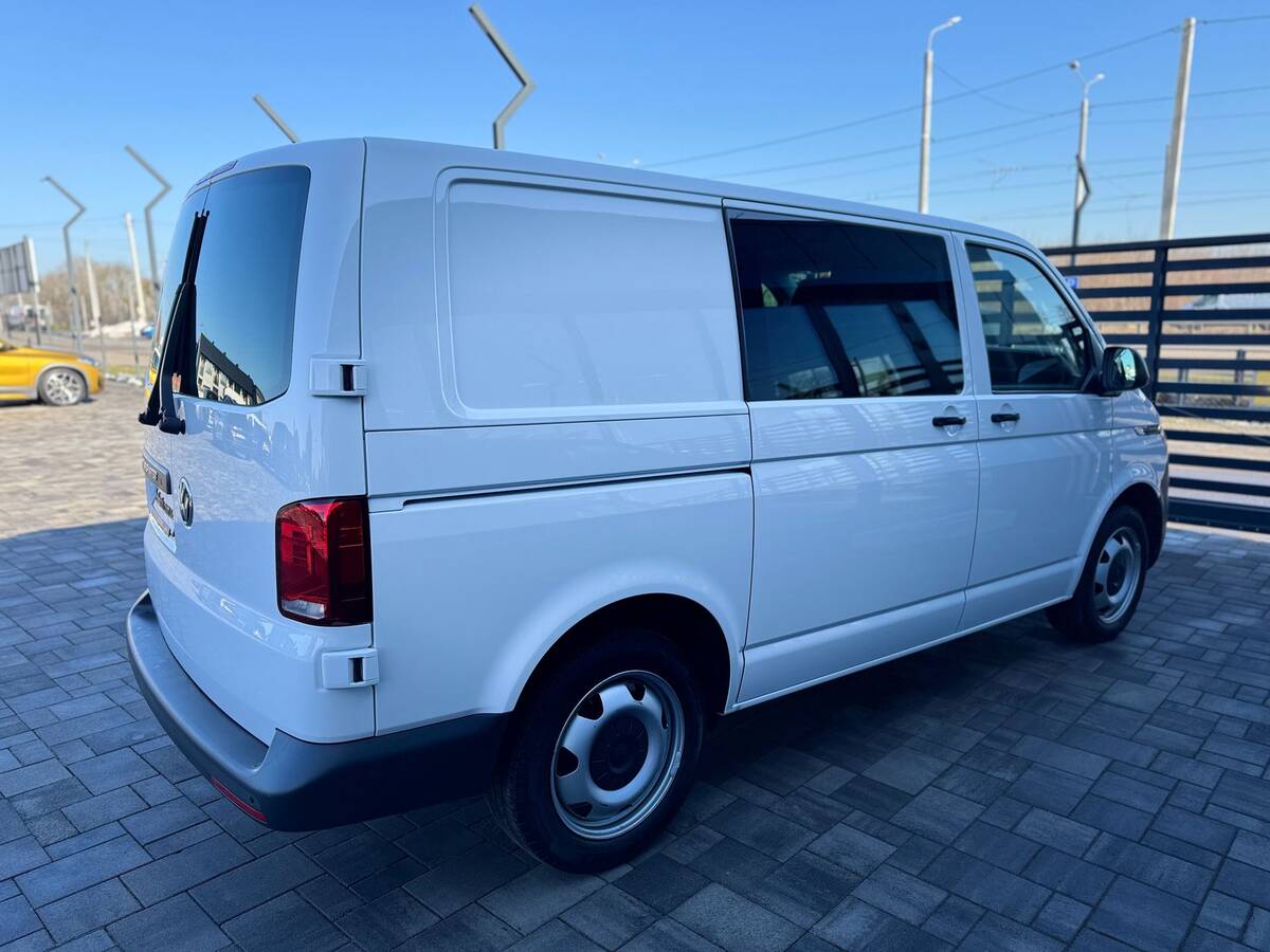 Volkswagen Transporter 2020 - Об'єм двигуна: 2.0 