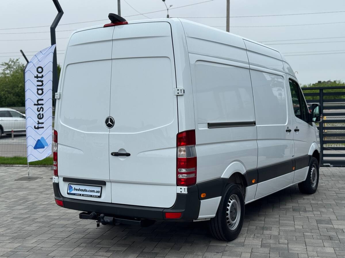 Mercedes-Benz sprinter 2018 - фреш авто
