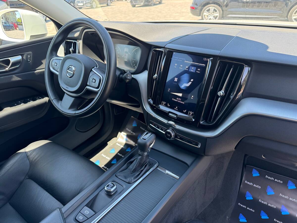 Volvo XC60 2018 - fresh auto рівне