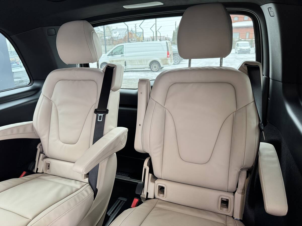Mercedes-Benz V-Class 2025 - fresh auto