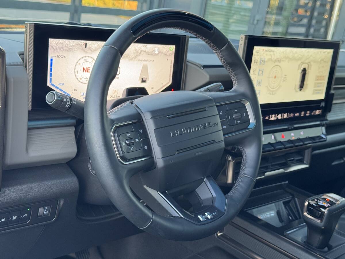 Hummer EV SUV 3X 2023 - фрешавто