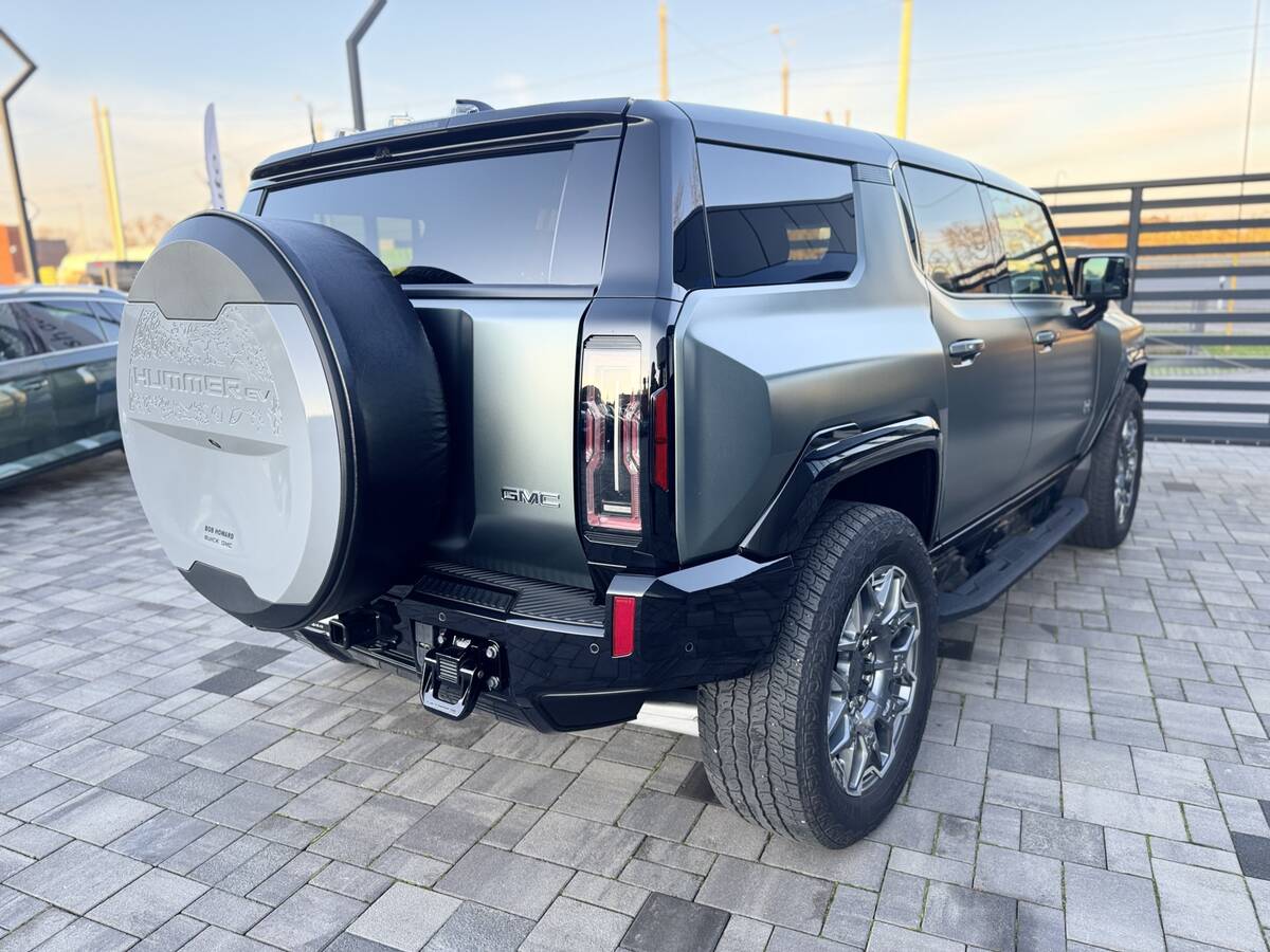 Hummer EV SUV 3X 2023 - Тип кузова: Унiверсал 