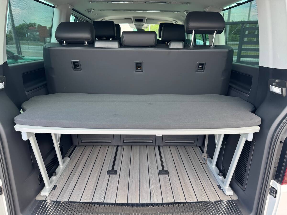 Volkswagen Multivan 2021 - Тип кузова: Мінівен 