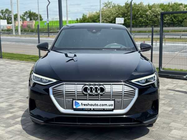 Audi e-tron 2021