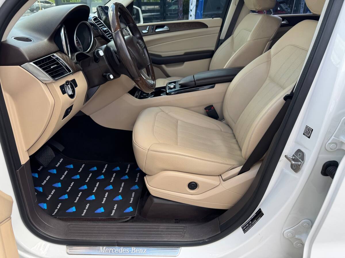 Mercedes-Benz GLE-Class 2018 - Transmission: Automatic 