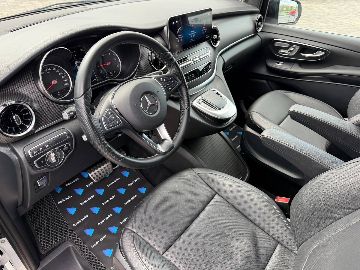 Mercedes-Benz V-Class 2021 - Тип кузова: Мінівен 