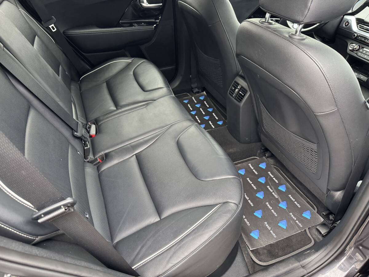 Kia Niro 2020 - Кількість місць: 5 