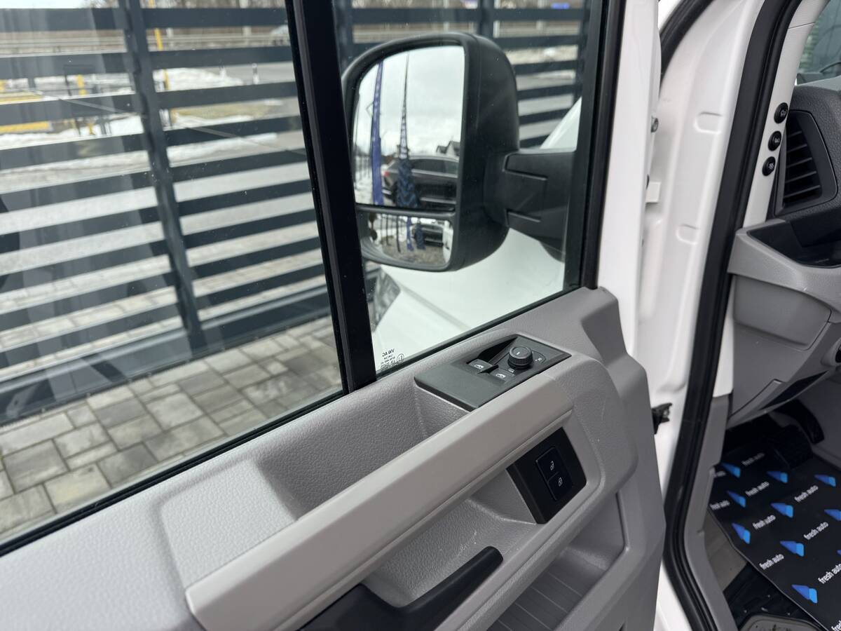 Volkswagen crafter 2021 - freshauto