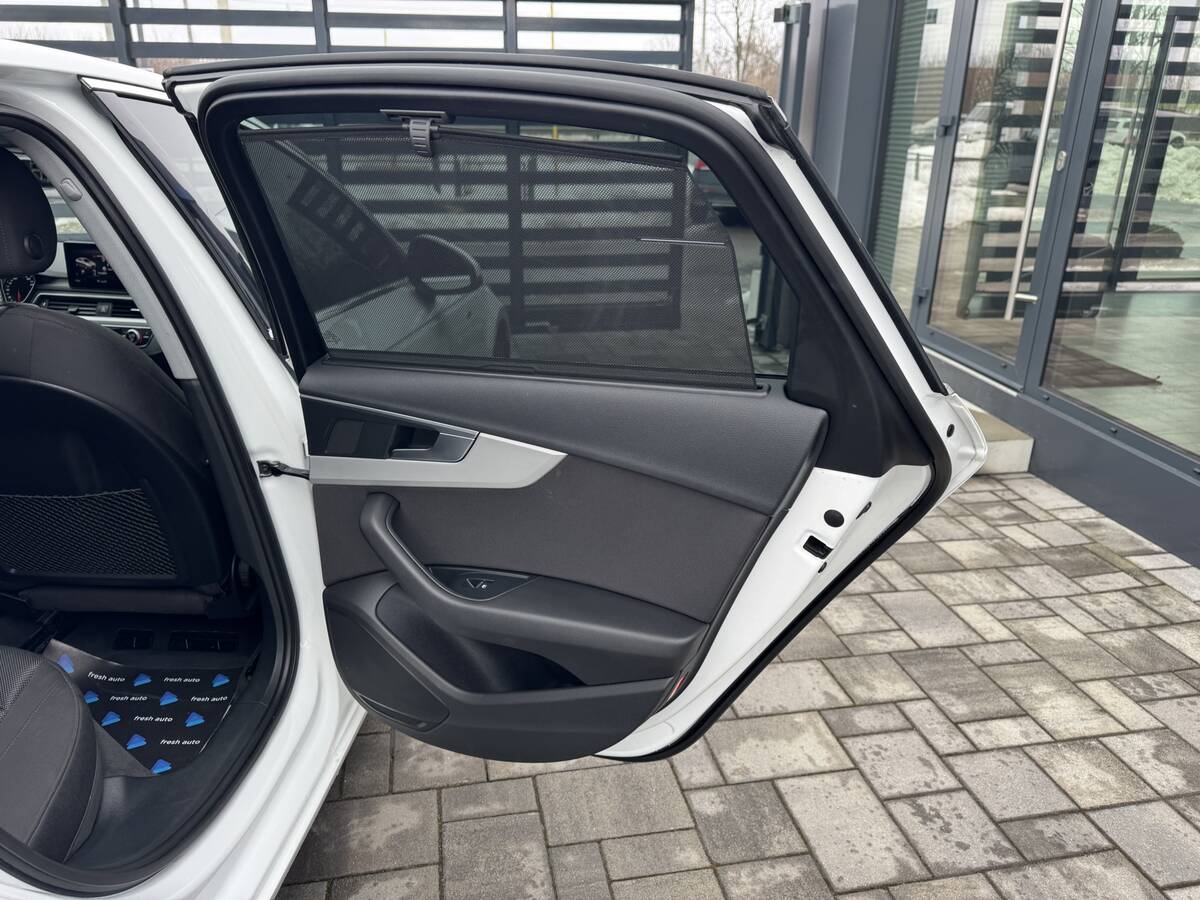 Audi A4 2020 - Рік: 2020 