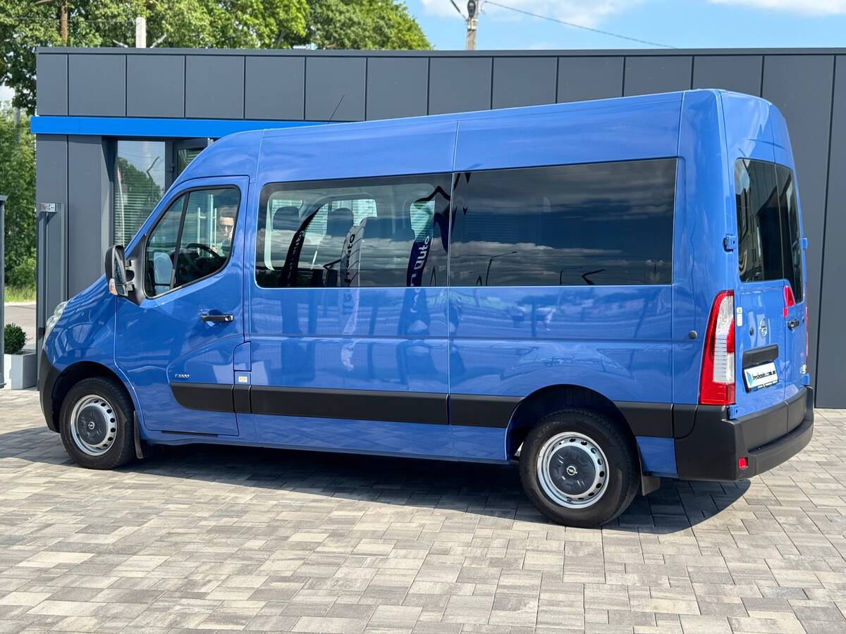 Opel Movano 2017 - Number Of Seats: 9 