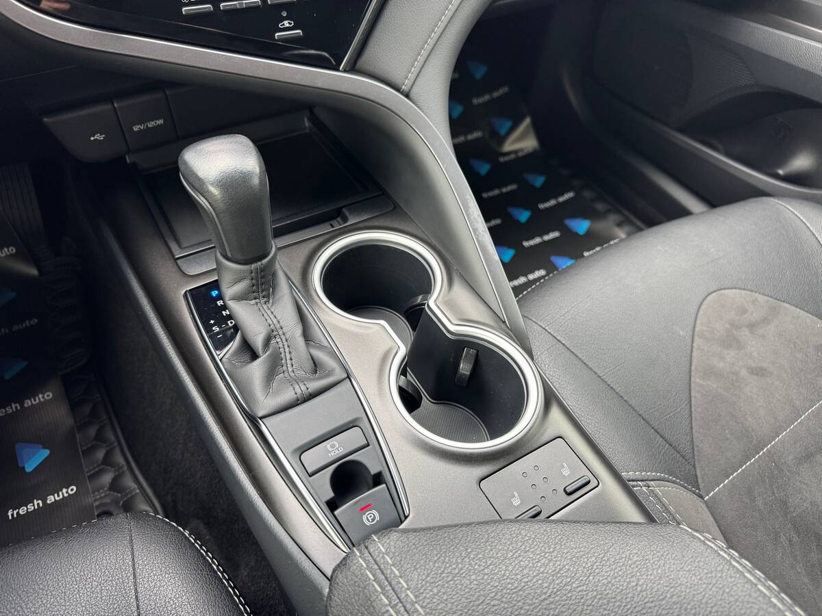 Toyota Camry 2021 - Odometr: 58 thnd km