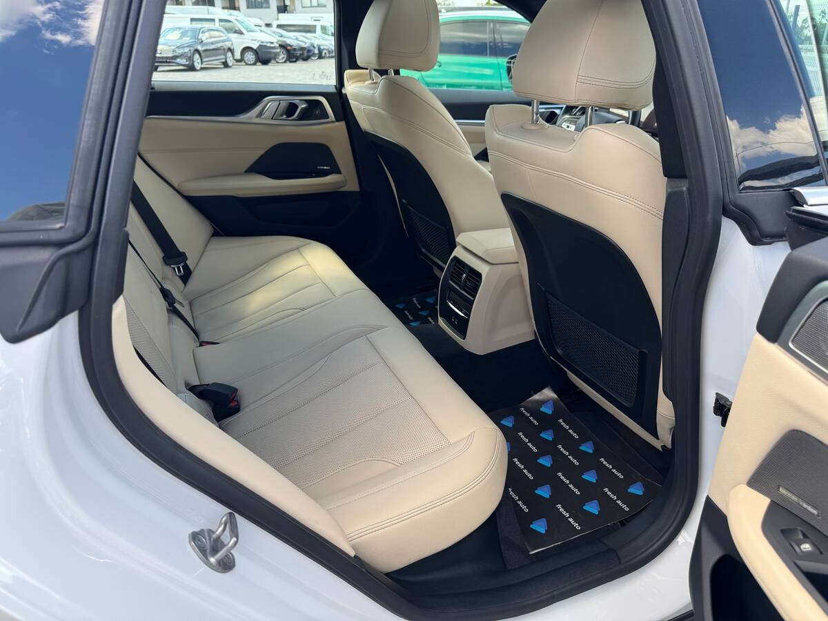 BMW i4 2022 - fresh auto рівне