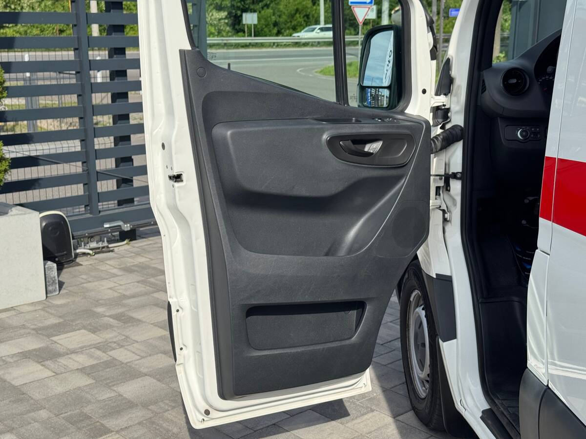 Mercedes-Benz Sprinter 2019 - fresh auto