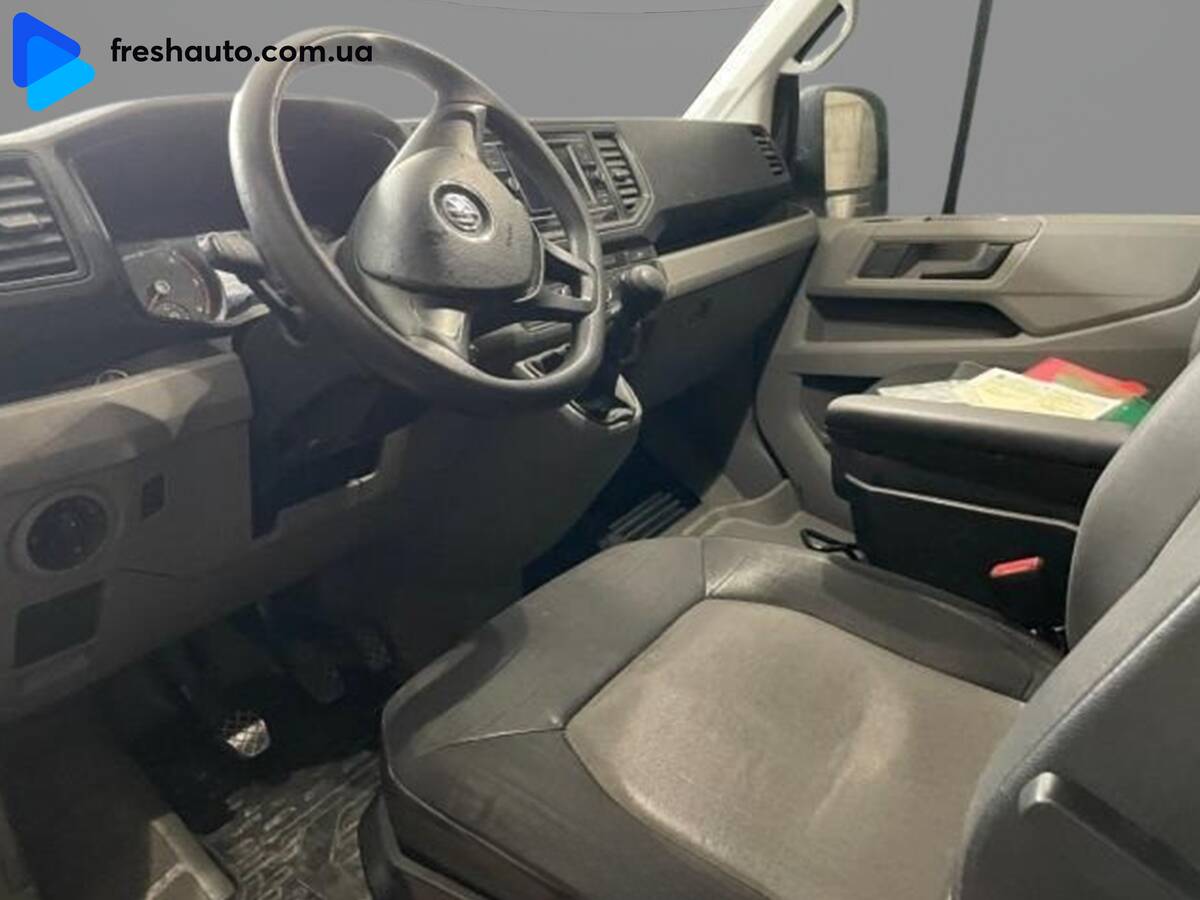 Volkswagen Crafter 2021 - Об'єм двигуна: 2.0 л.