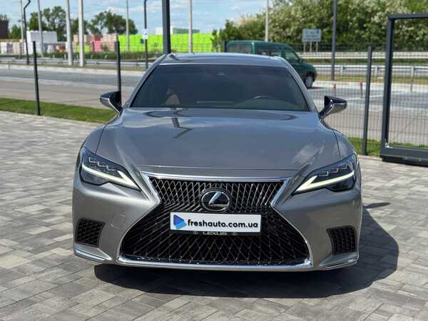 Lexus LS500 2022