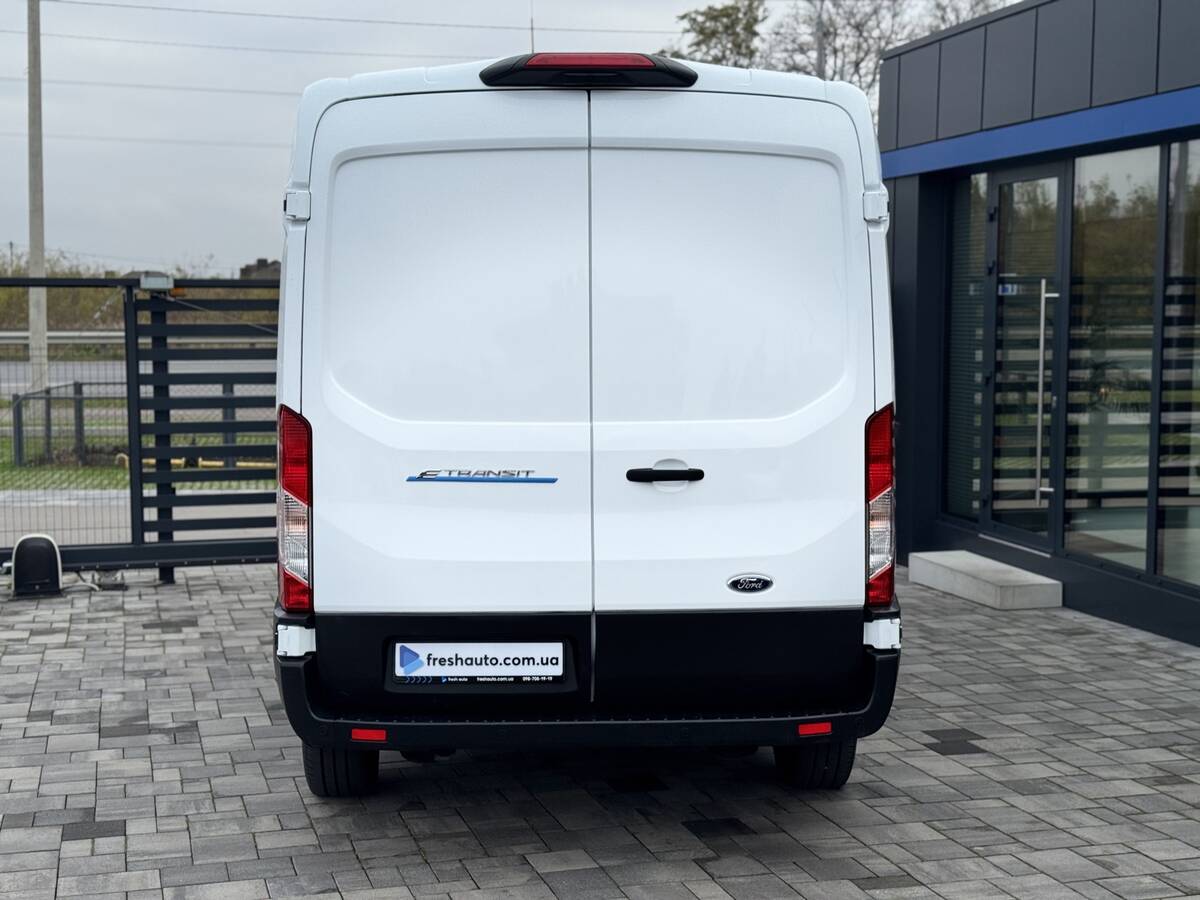 Ford E – Transit 2023 - Запас ходу: 280 км