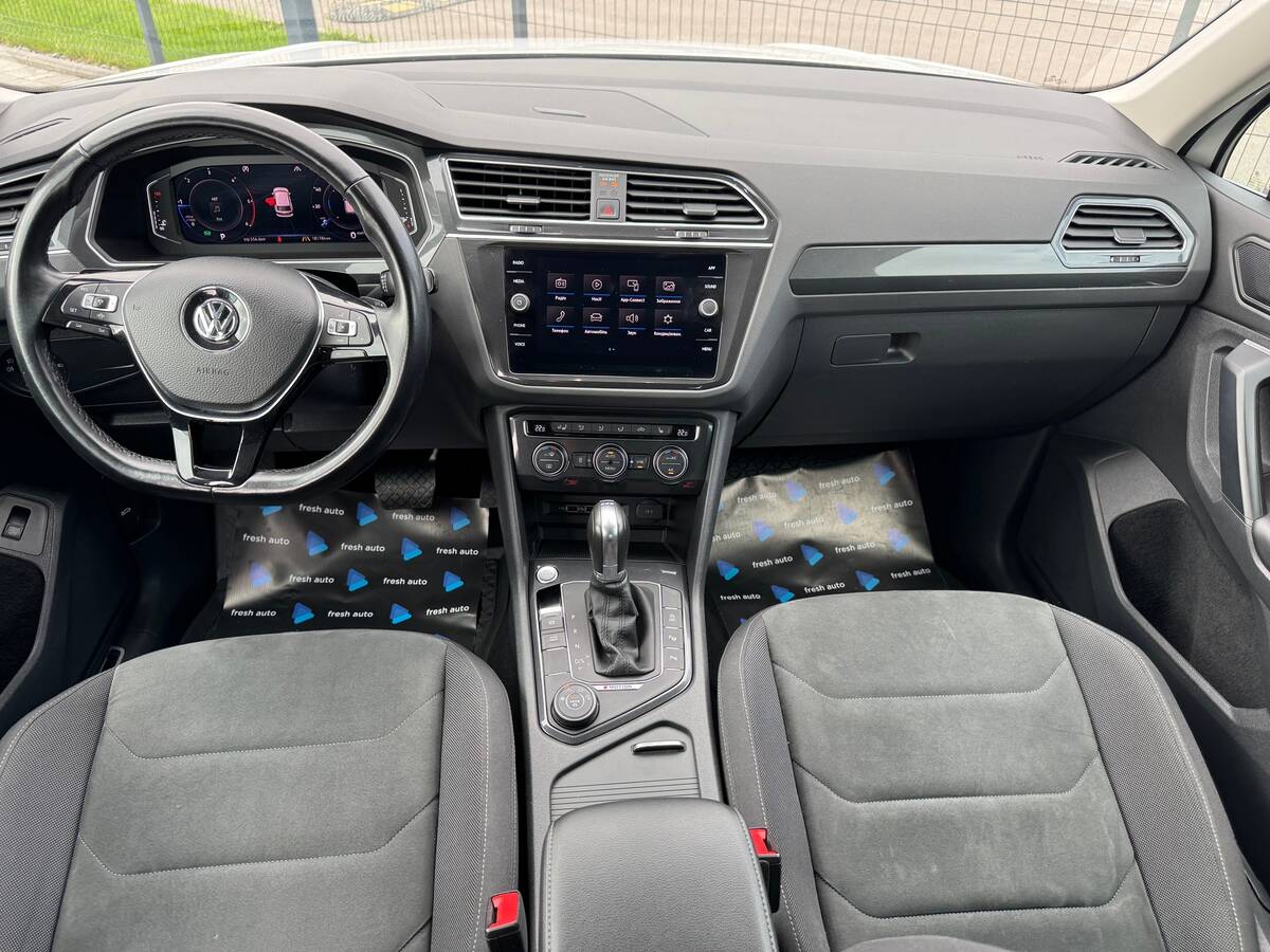 Volkswagen Tiguan 2019 - Привід: Повний 