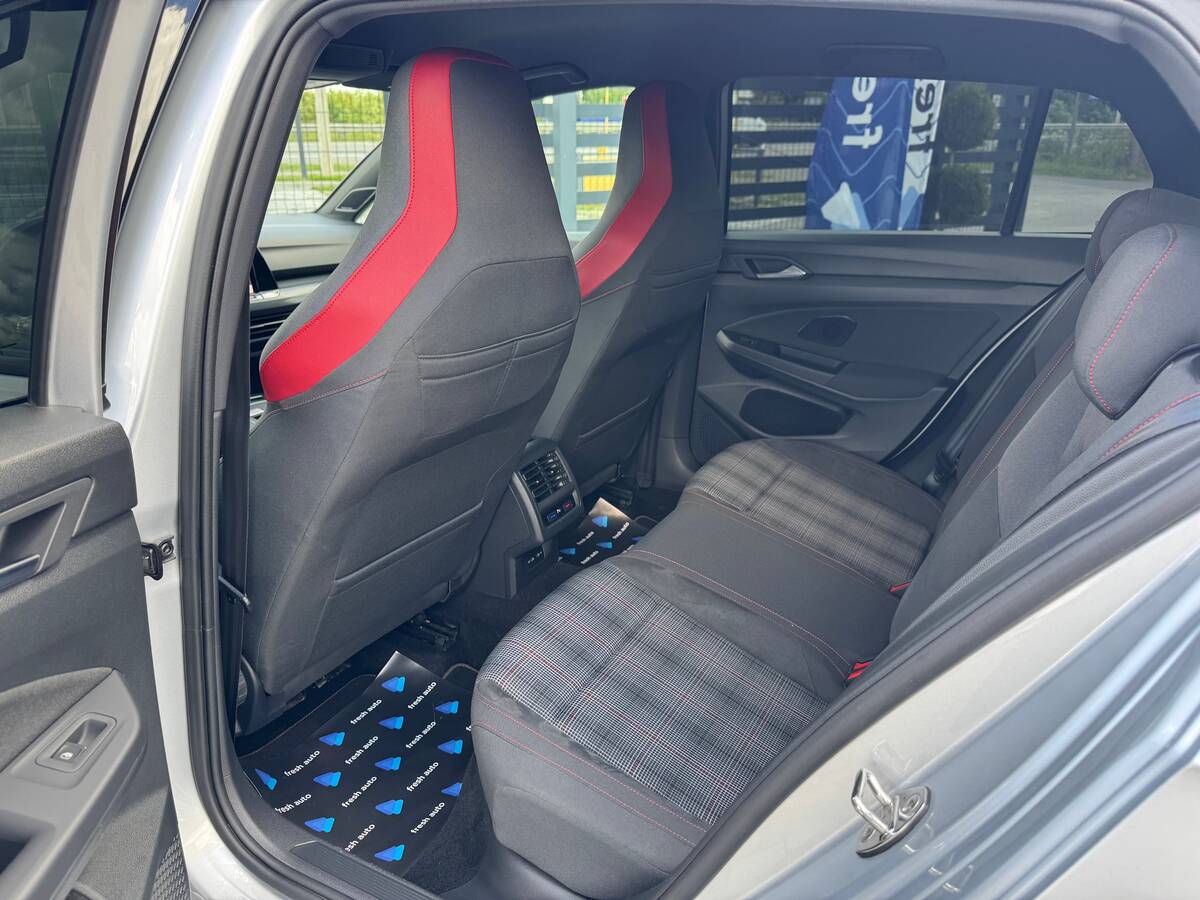 Volkswagen Golf GTI 2021 (Фольксваген Гольф GTI) — фото 5 з 5