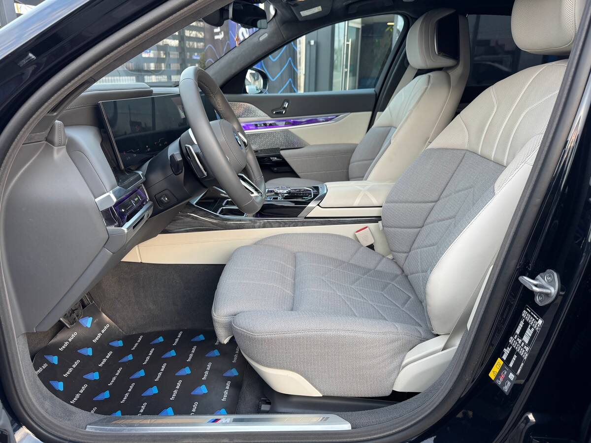 BMW i7 2023 - fresh avto