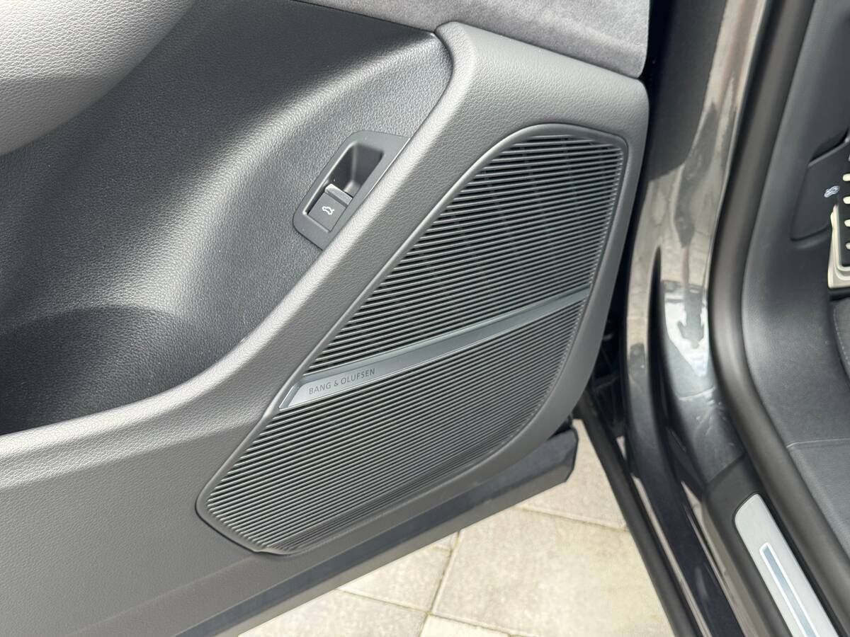 Audi Q8 2026 - фреш авто рівне