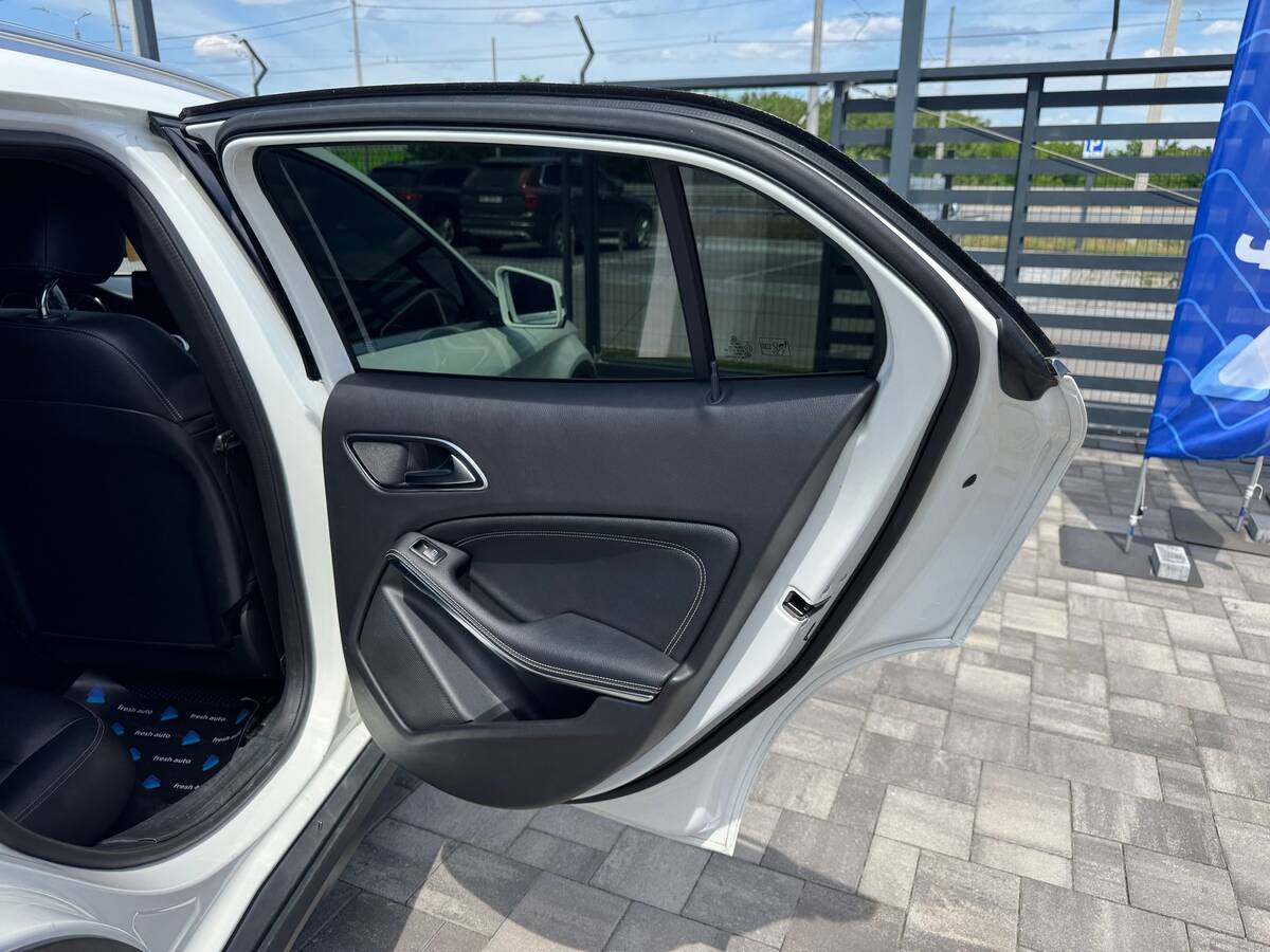 Mercedes-Benz GLA-Class 2017 - фреш авто