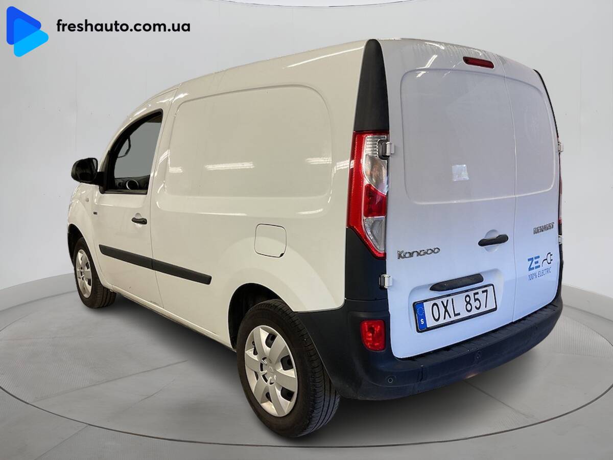 Renault Kangoo 2021 - Батарея: 33 кВт