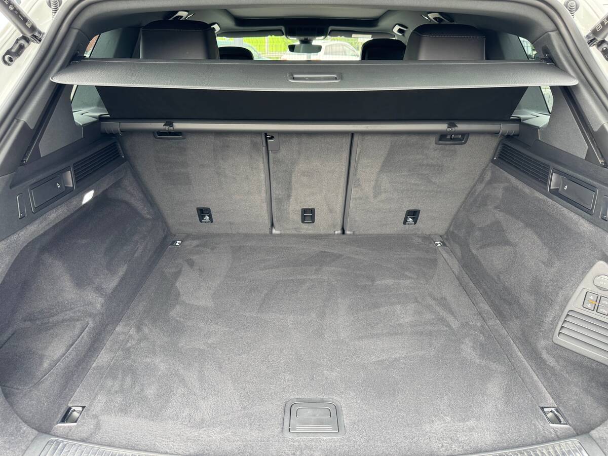 Volkswagen Touareg R 2022 - Fuel: Diesel 