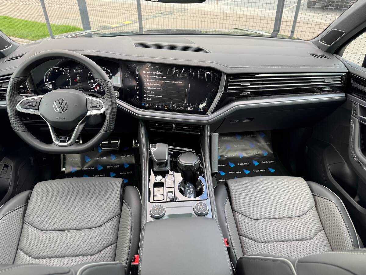 Volkswagen Touareg PLATINUM EDITION 2026