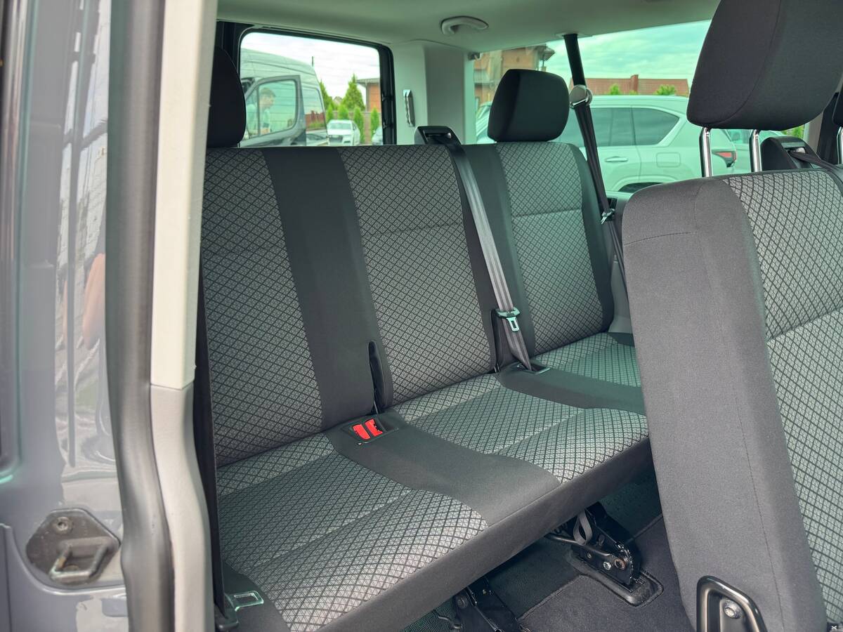 Volkswagen Caravelle 2021 - DriveType: Front 