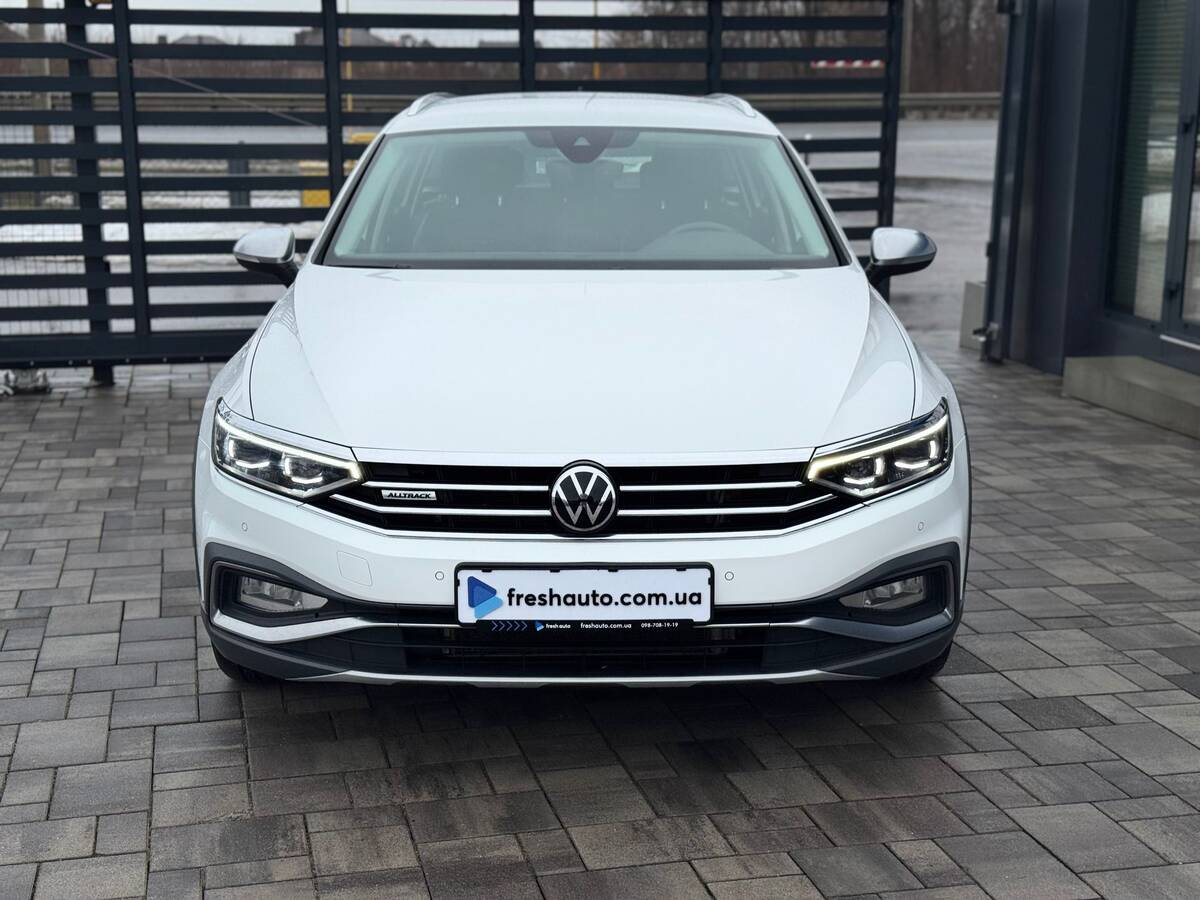 Volkswagen Passat Alltrack 2021 - Кількість місць: 5 