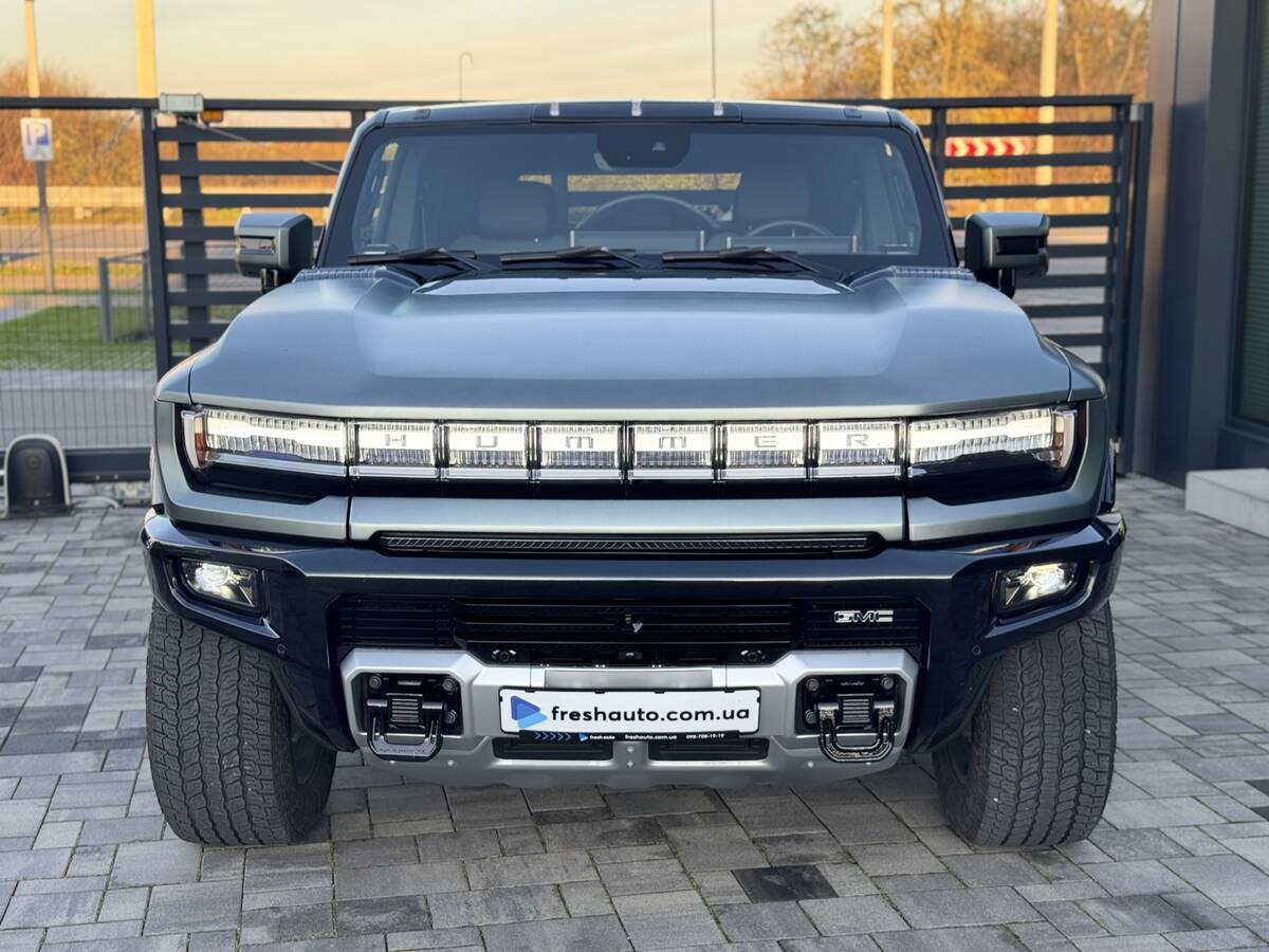 Hummer EV SUV 3X 2023 - Запас ходу: 500 км