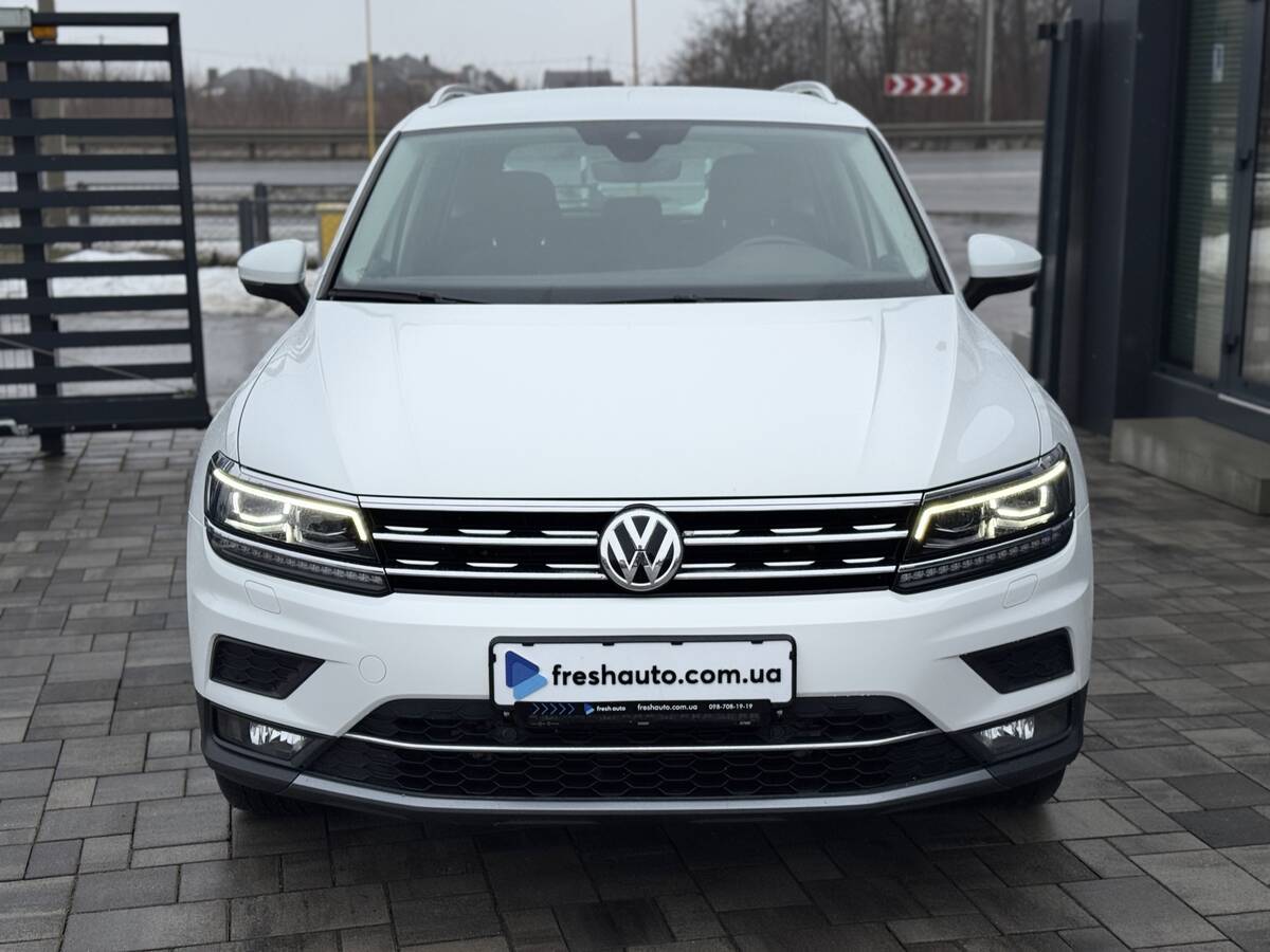 Volkswagen Tiguan 2019 - Кількість місць: 5 