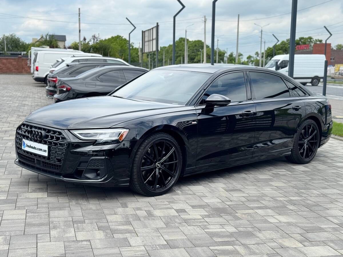 Audi A8 2024 - Кількість місць: 5 