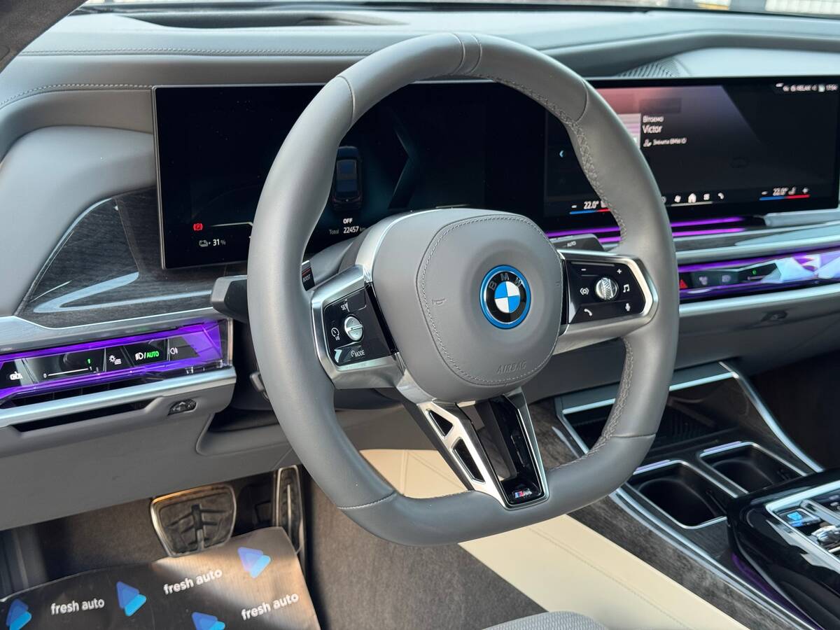 BMW i7 2023 - фреш авто рівне