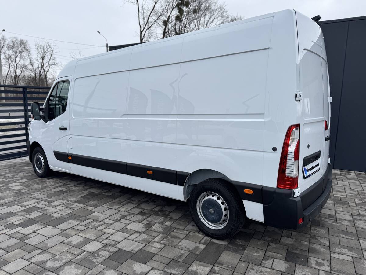 Renault master 2022 - Кількість місць: 3 