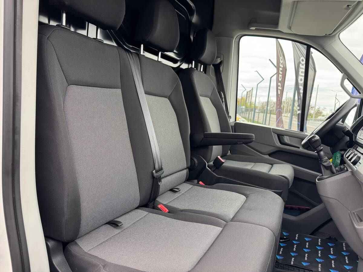 Volkswagen crafter 2022 - Об'єм двигуна: 2.0 л.