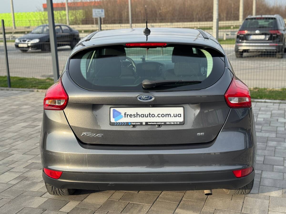 Ford Focus 2018 - fresh auto