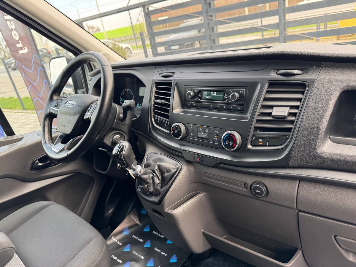 Ford Transit 2020 - Transmission: Manual 