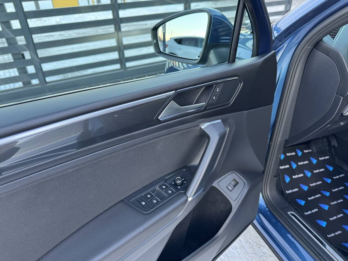 Volkswagen Tiguan 2018 - fresh auto