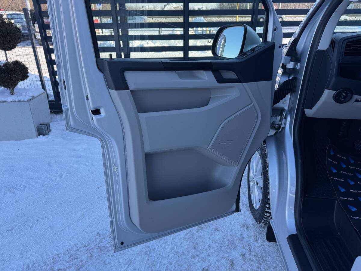 Volkswagen Transporter 2019 - freshauto