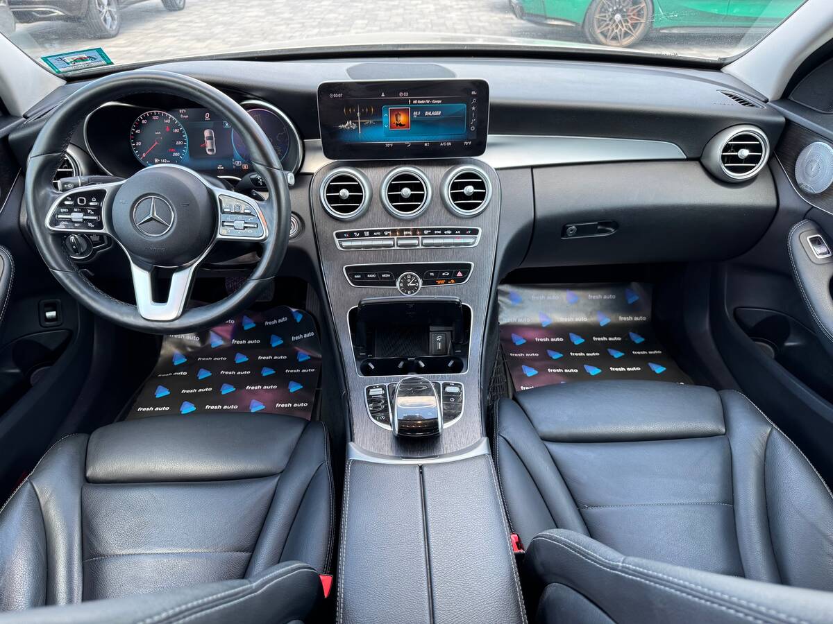 Mercedes-Benz C-Class 2018 - HP: 258 HP